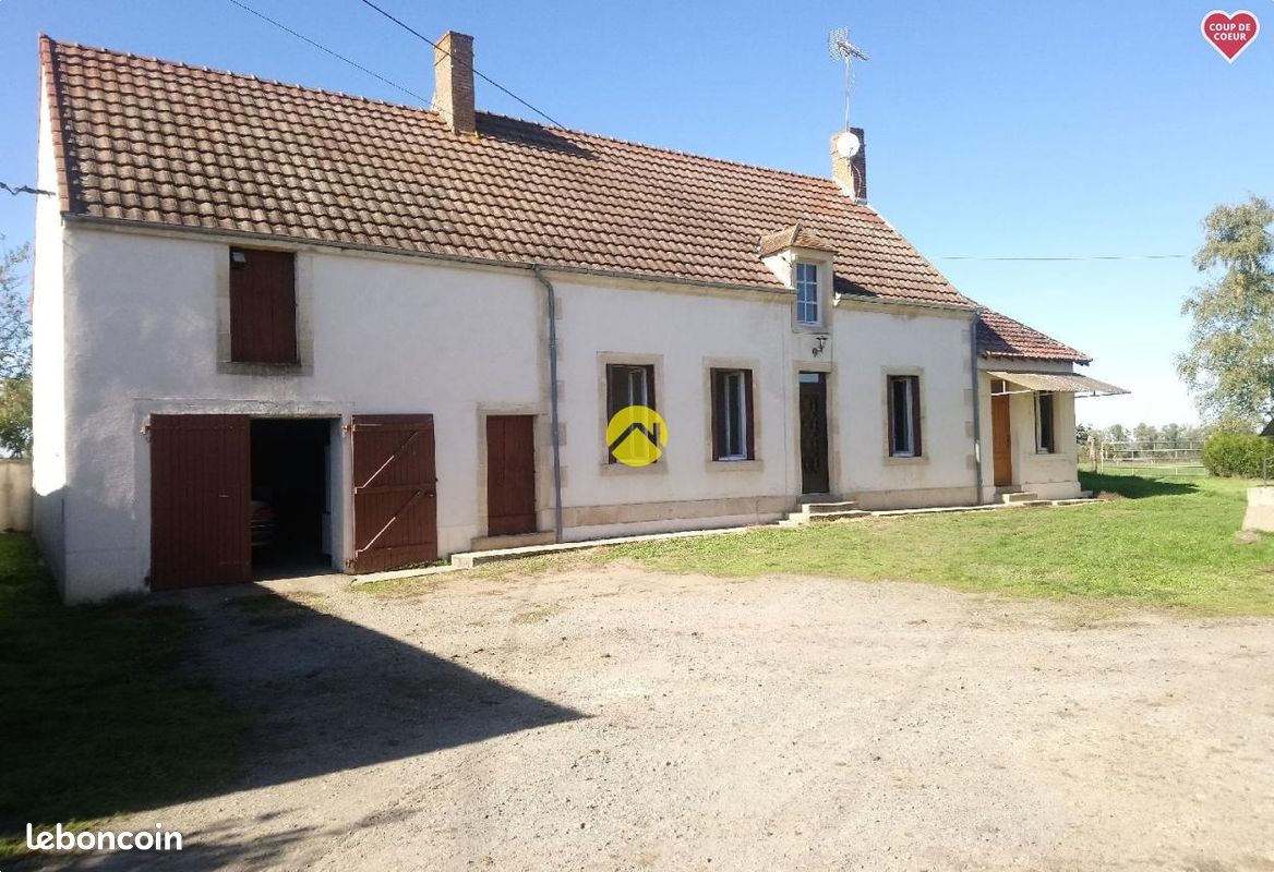Maison 4 pièces 84 m² · à Saint-Amand-Montrond · 84 m² · 99 000 €