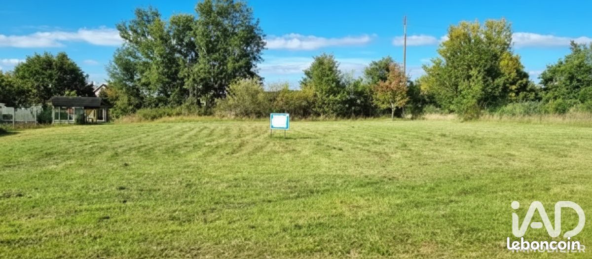 Terrain 1198 m² · à Braye-sous-Faye · 1 198 m² · 18 000 €