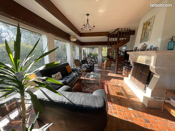 Propriété 6 pièces 182 m²