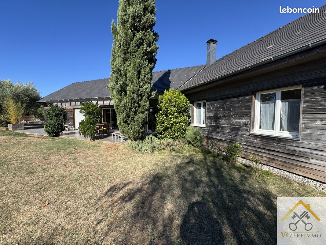 Maison 6 pièces 167 m² · à Saint-Cyprien · 167 m² · 357 000 €