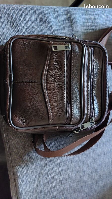 Pochette Homme En Cuir Véritable - Style Sacoche Avec Fermeture éclair - Occasion En Bon état
