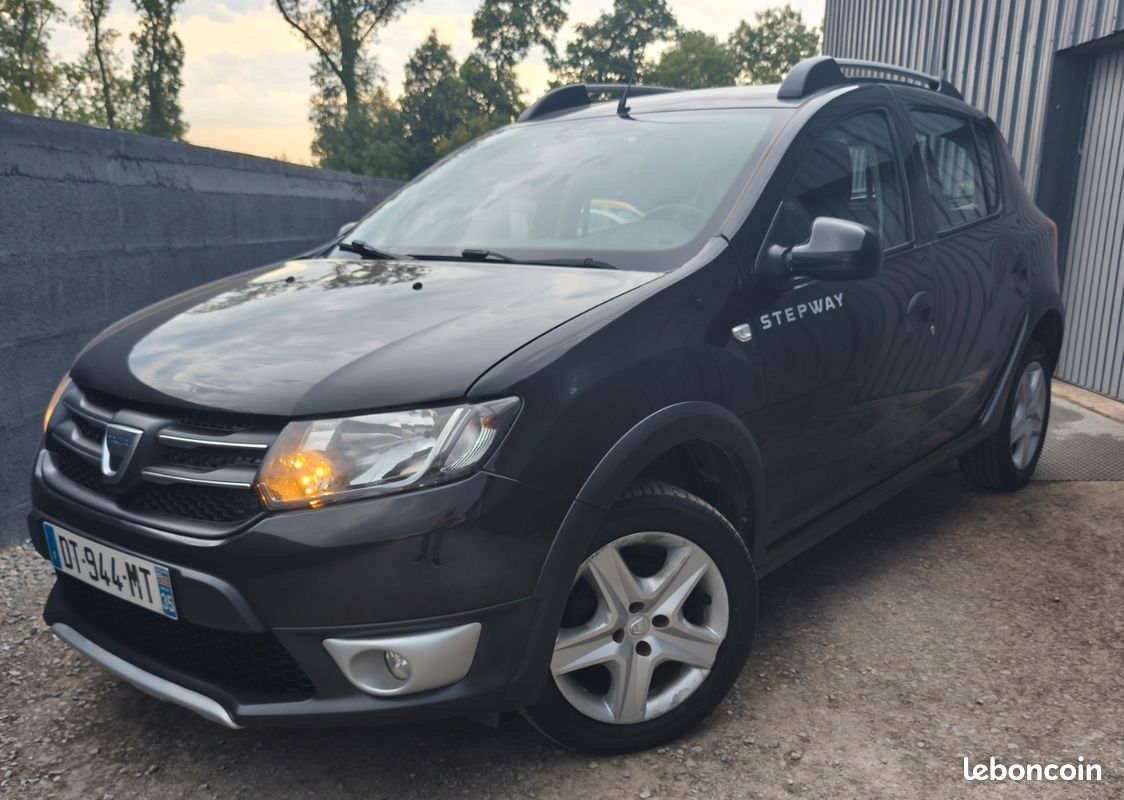 DACIA Sandero 0.9 TCe 90ch Stepway Prestige-REVISÉ -CT OK ✅ (image 1)
