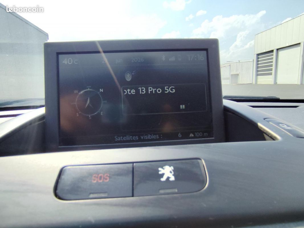 PEUGEOT 3008 1.6 e-HDi FAP - 115 - BV MP6 Business Pack PHASE 1 (image 26)