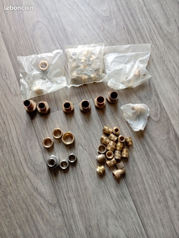 Pièces divers pour plomberie (image 1)
