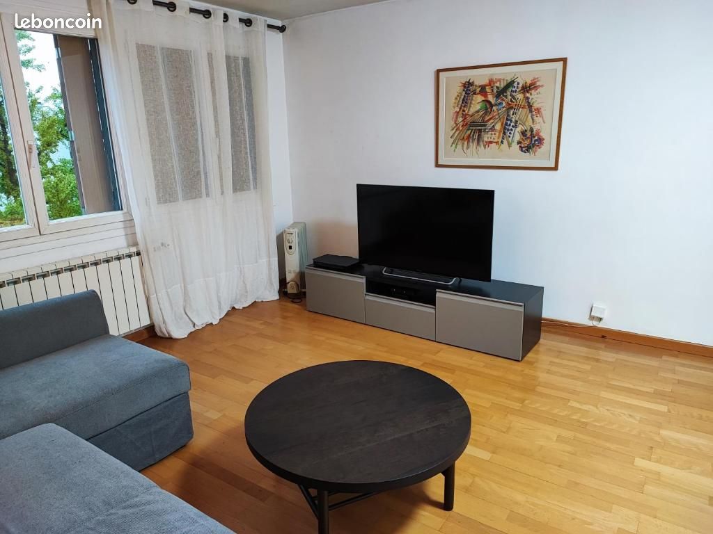 Appartement 4 pièces 94 m² · à Suresnes · 94 m² · 2 600 €/mois