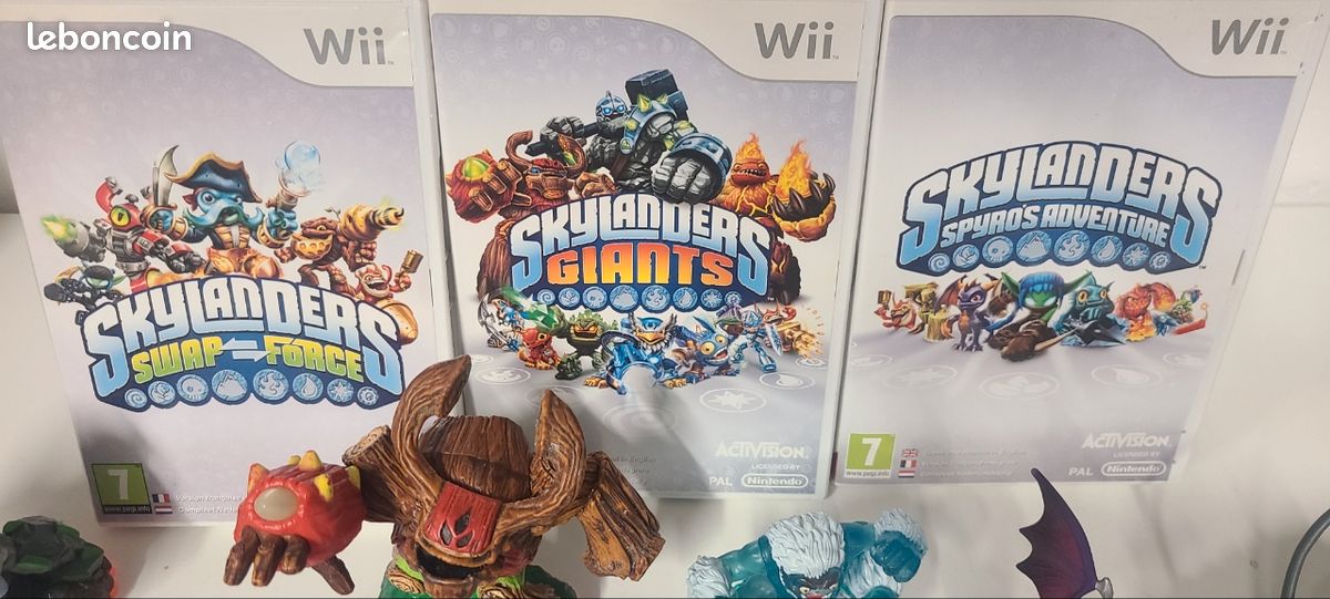 Lot Skylanders Wii – Figurines + Plateau + 3 Jeux (dont Wii Party) – Très Bon état
