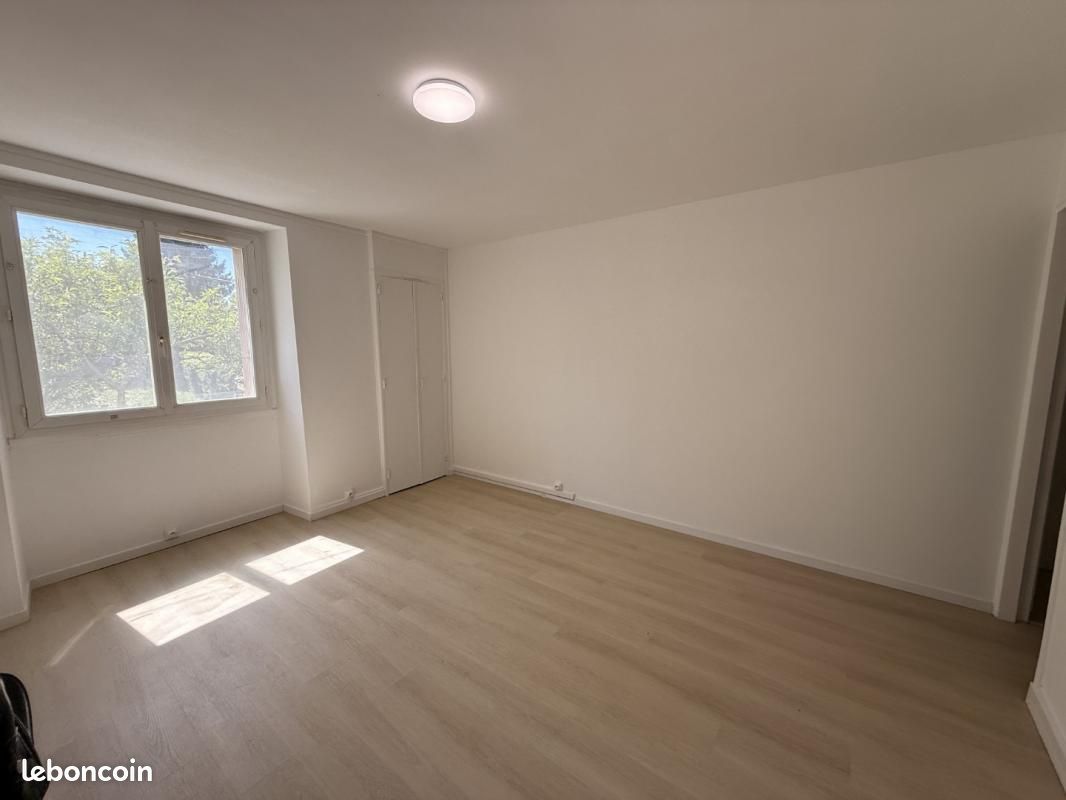 Appartement 1 pièce 29 m² · à Vaulnaveys-le-Haut · 29 m² · 484 €/mois