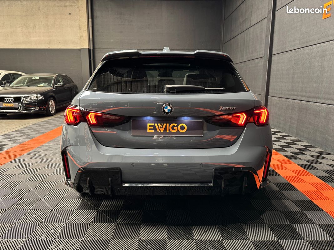 BMW SERIE 1 120D 163CH - PACK M SPORT PRO - HUD - TOIT OUVRANT - FREINS M SPORT ROUGE - CAM 360° - GARANTIE BMw (image 20)