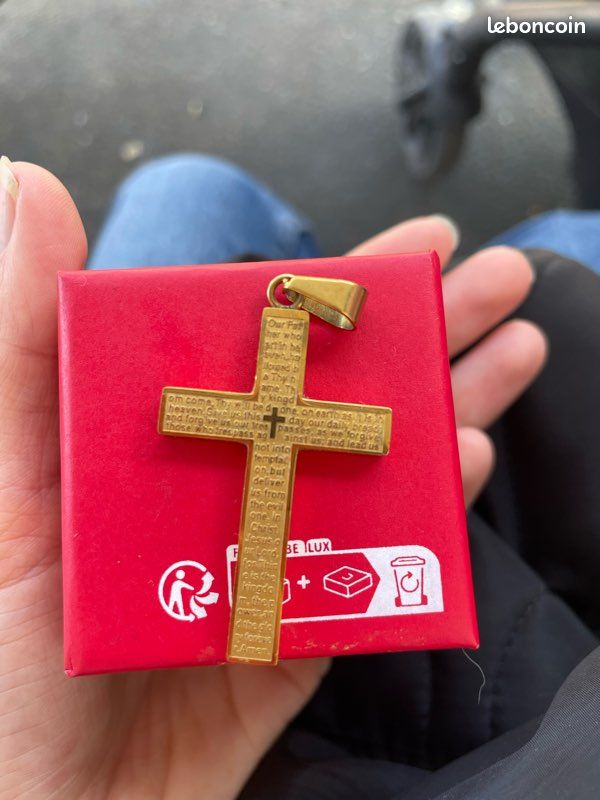 Pendentif (image 1)