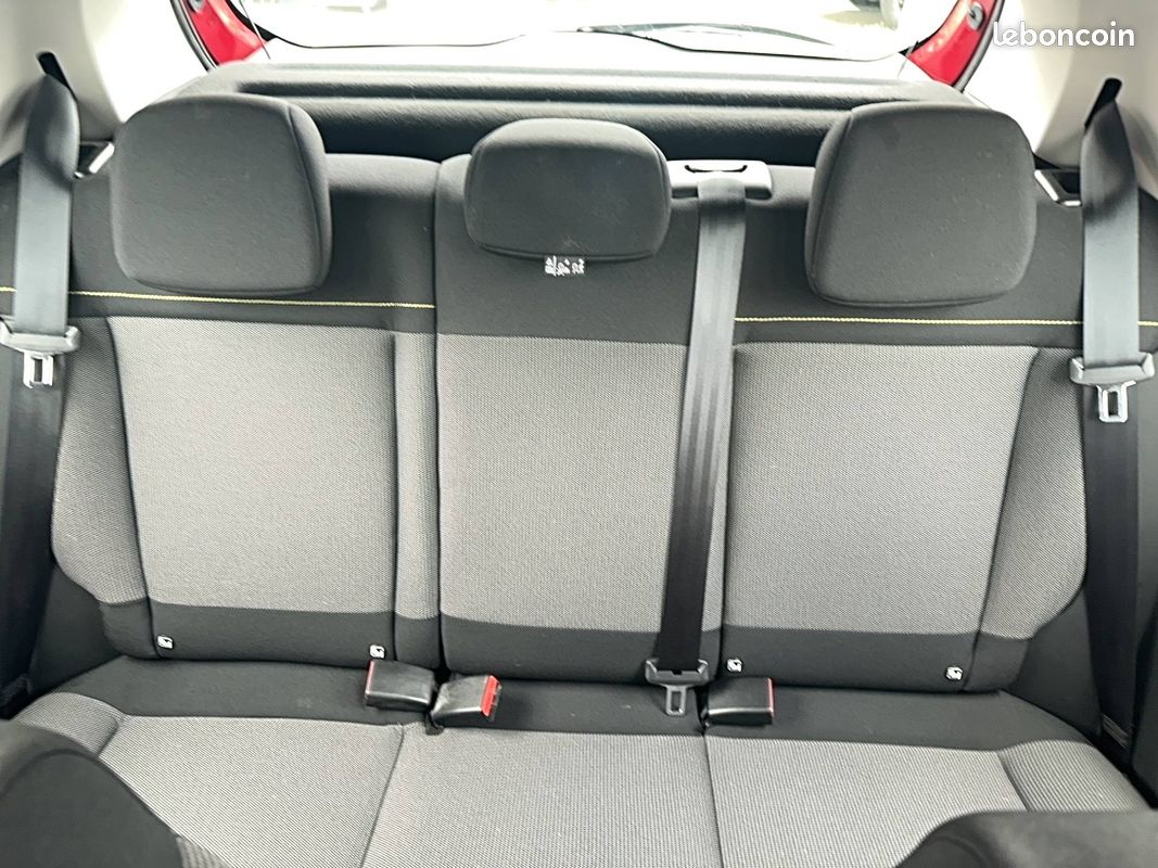 CITROEN C3 PureTech 110 S&S Feel (image 11)