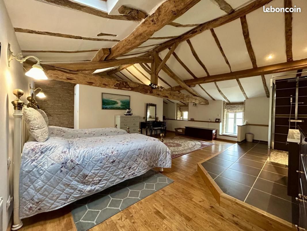Maison 191 m² Caunay - Caunay 79190 (image principale 3)