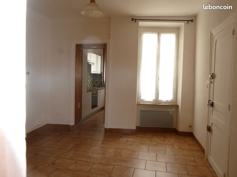 Appartement 2 pièces 40 m² · à Cosne-Cours-sur-Loire · 40 m² · 400 €/mois