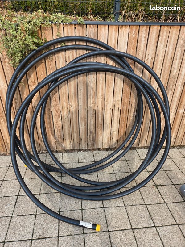 20 metres de tuyau d'eau potable PVC 40x3mm (image 1)