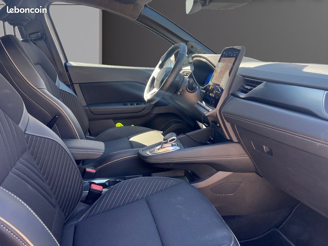 RENAULT SYMBIOZ SYMBIOZ 1.6 E-Tech full hybrid 145ch ICONIC, Apple CarPlay, Sièges et Volant Chauffants, Caméra AV (image 2)