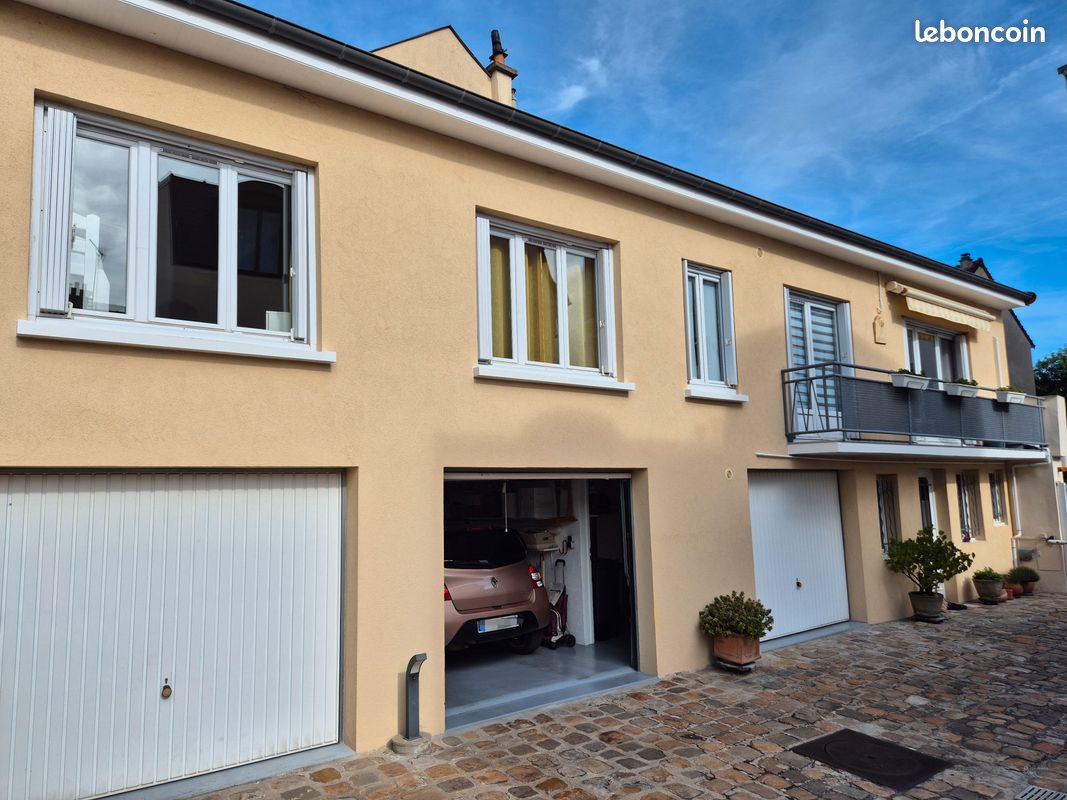 Maison 4 pièces 82 m² · à Rueil-Malmaison · 82 m² · 550 000 €