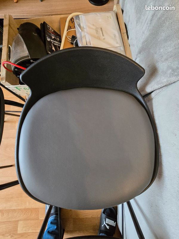 Lot 4 chaises pour ilot central (image 4)