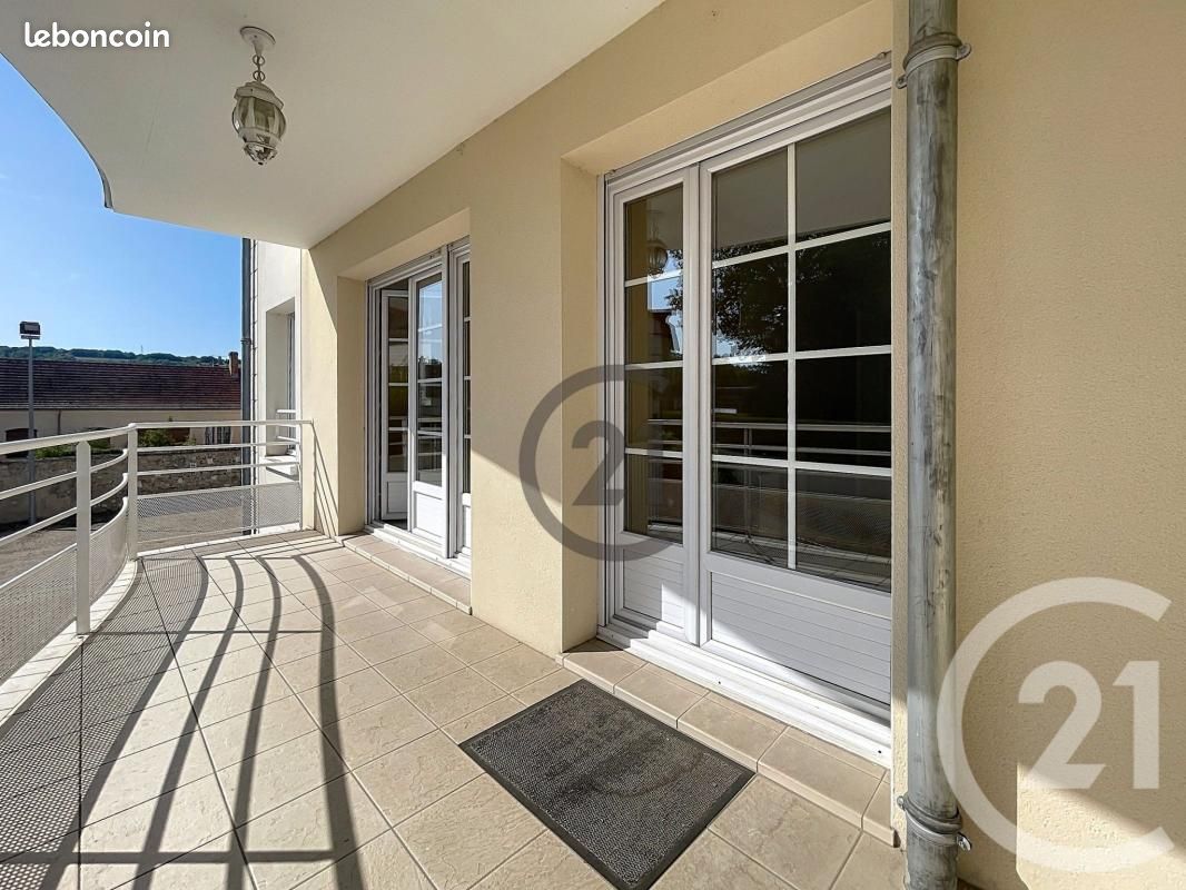 Appartement 3 pièces 73 m² · à Sens · 73 m² · 898 €