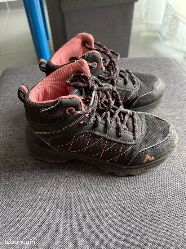 Chaussures de randonnée enfant taille 28 Chaussures