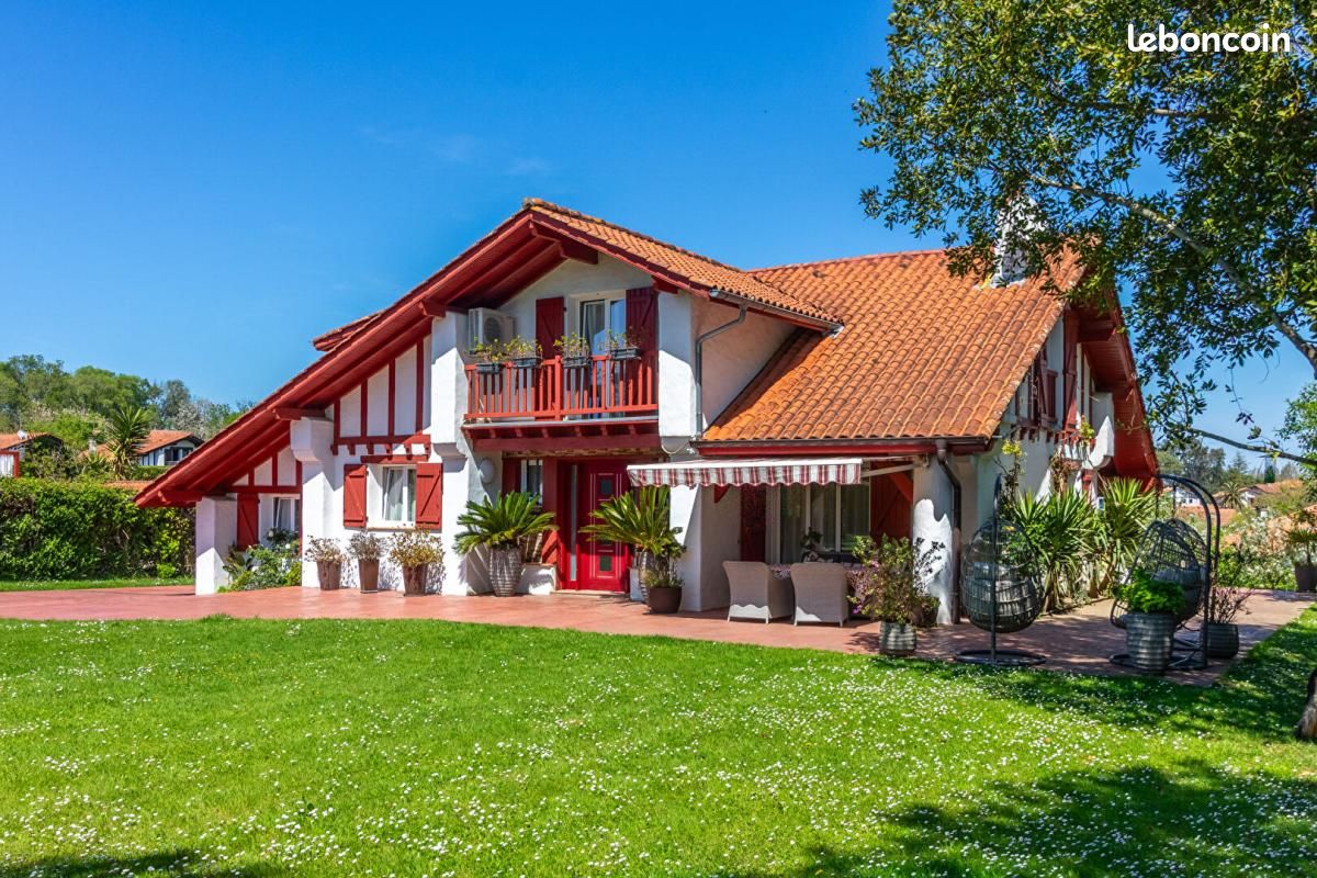 Maison 7 pièces 165 m² · à Hendaye · 165 m² · 1 075 000 €