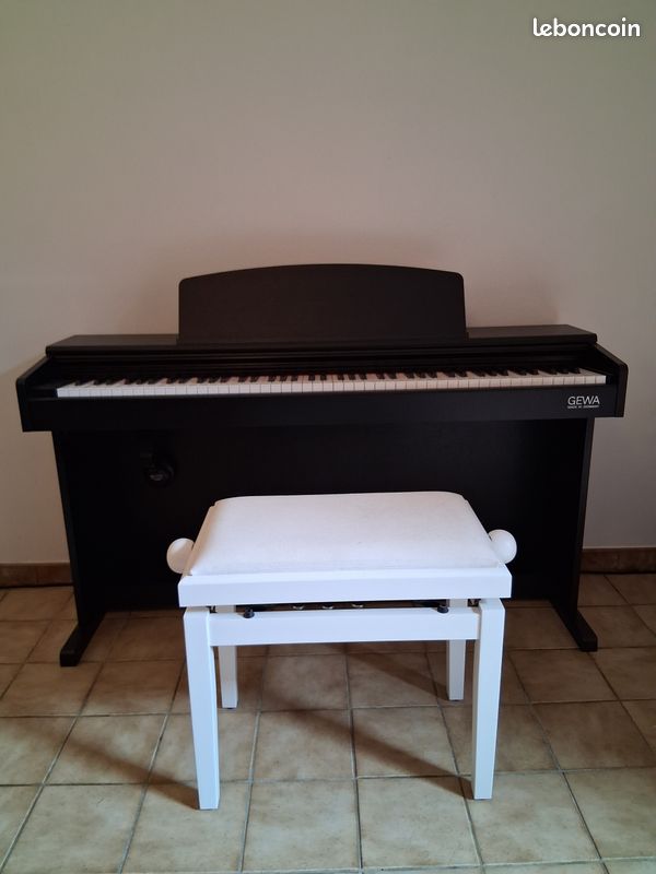 Banc / Banquette Pour Piano GEWA KB-10B – Réglable En Hauteur, Pliable, Similicuir Noir – Stable Et Confortable