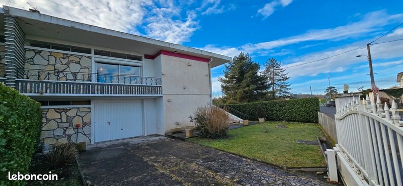 Maison 5 pièces 137 m² · à Pujols · 137 m² · 100 000 €