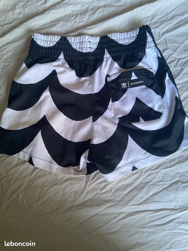 Short Addidas (image 2)