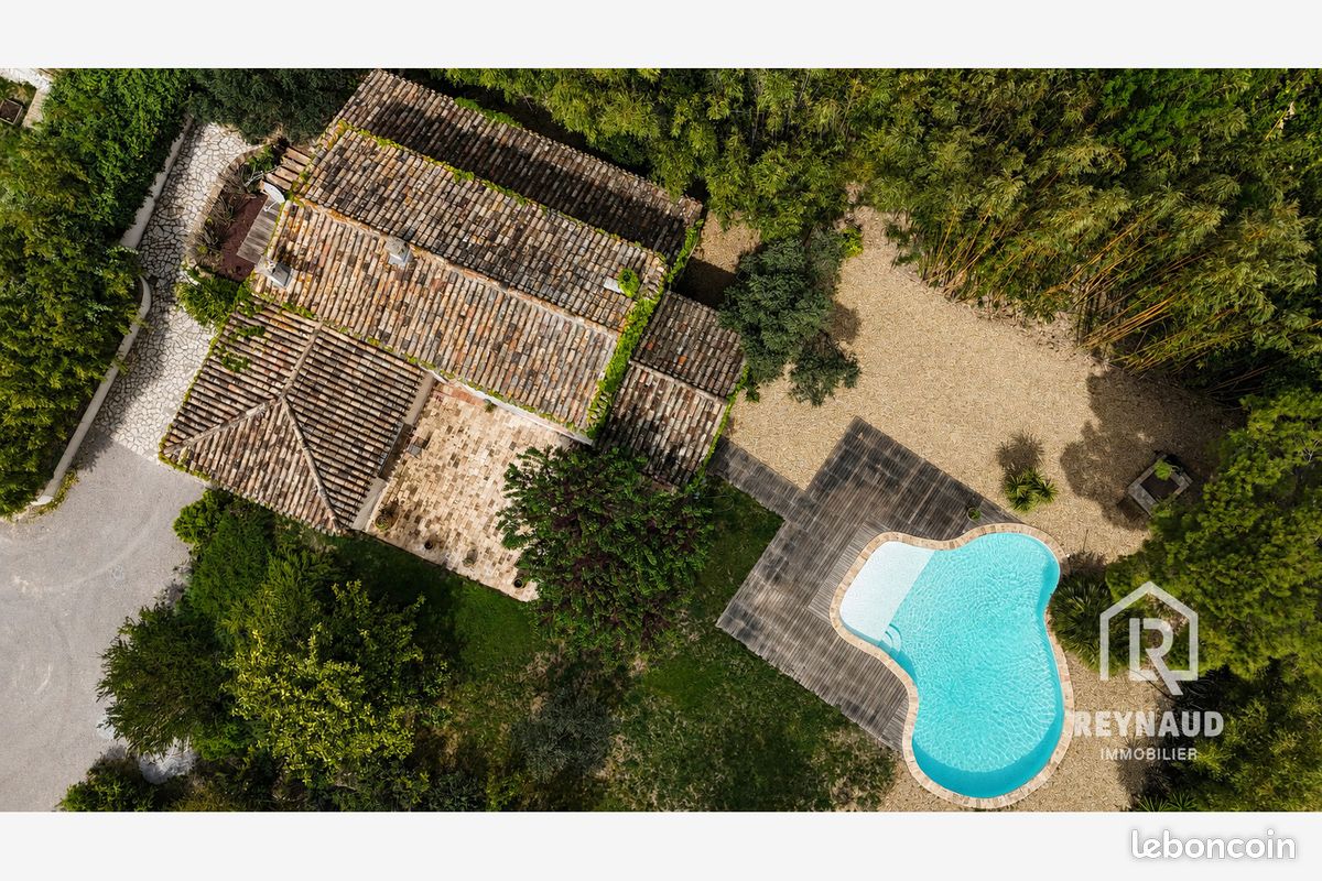 Maison 7 pièces 198 m² · à Clermont-l'Hérault · 198 m² · 697 000 €