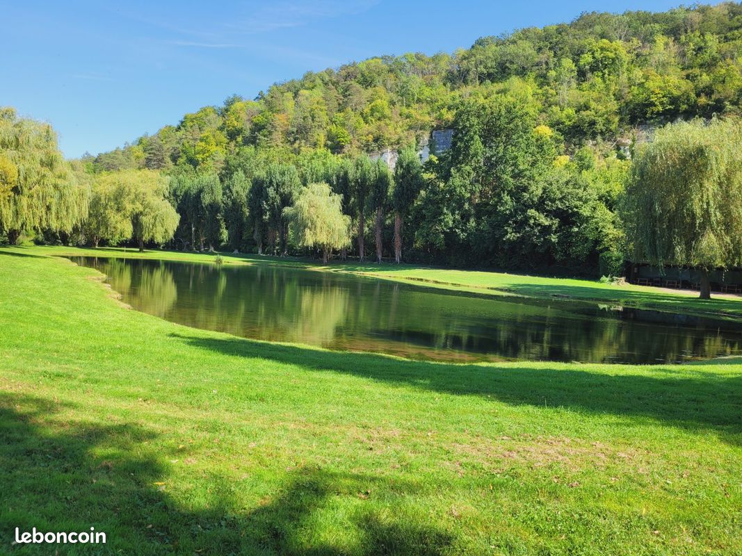Terrain 7450 m² · à La Vacherie · 7 450 m² · 168 000 €