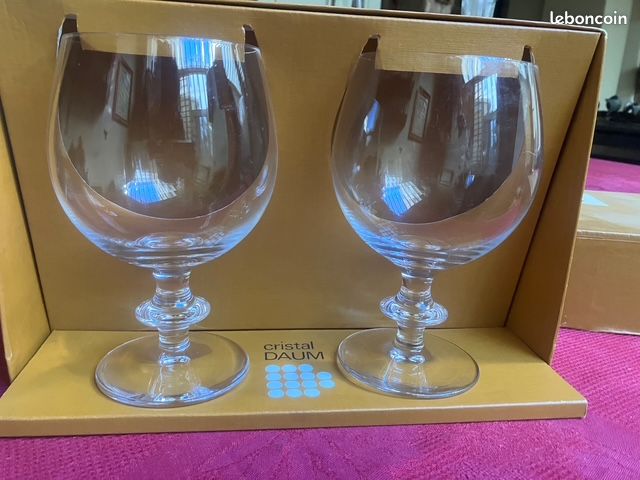 2 SERVICES 24 pièces modèle Fontenay en cristal Daum France (prix de 24 verres) EUR 2.340,00 - FR