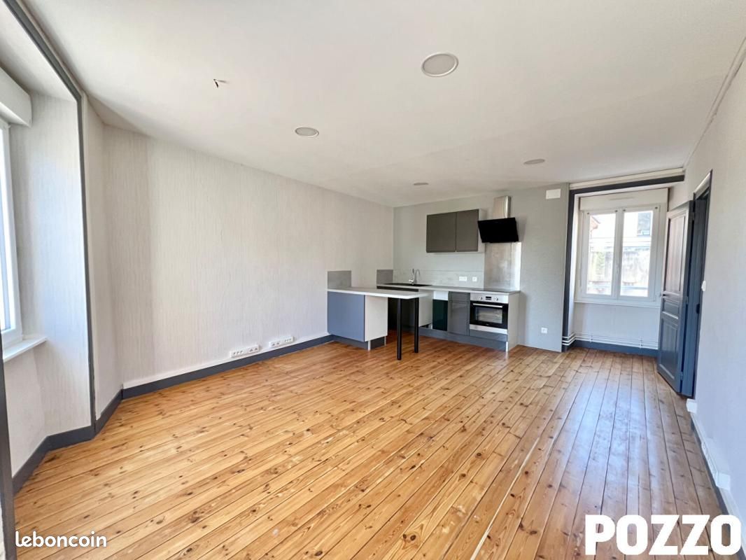 Appartement 4 pièces 93 m² · à Tessy-Bocage · 93 m² · 550 €/mois