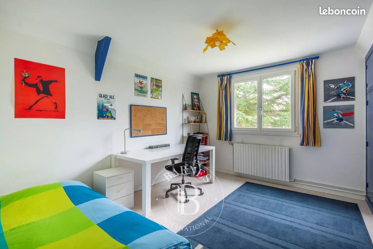 Propriété 9 pièces 208 m² (image 12)