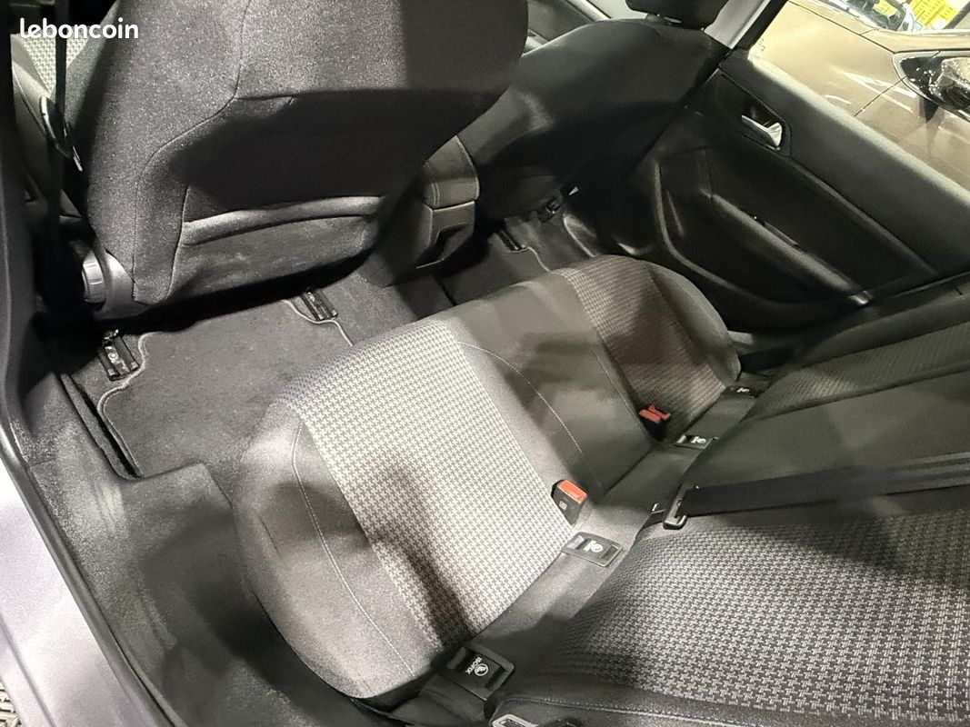 Peugeot 308 1.2 puretech 110 style start-stop (image 36)