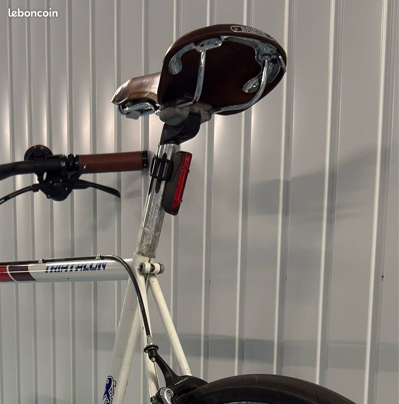 Vélo de route vintage Peugeot Restauré (image 3)