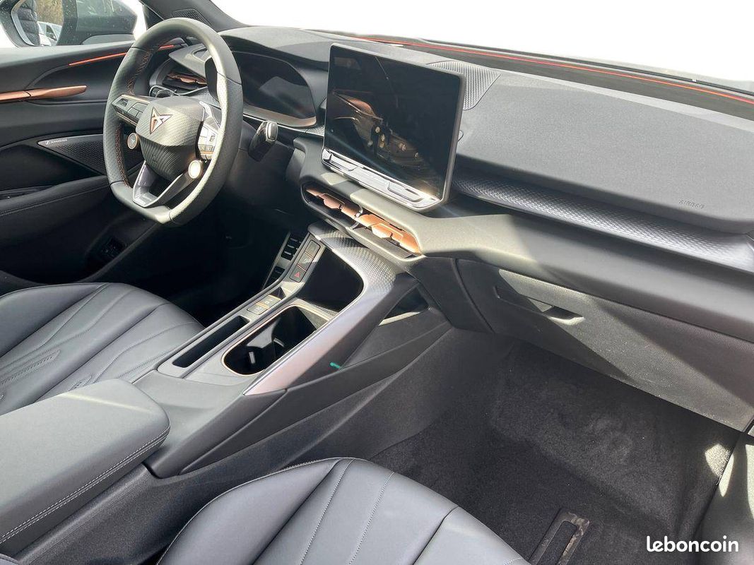 CUPRA Terramar 1.5 eHybrid 272 ch DSG6 VZ (image 9)