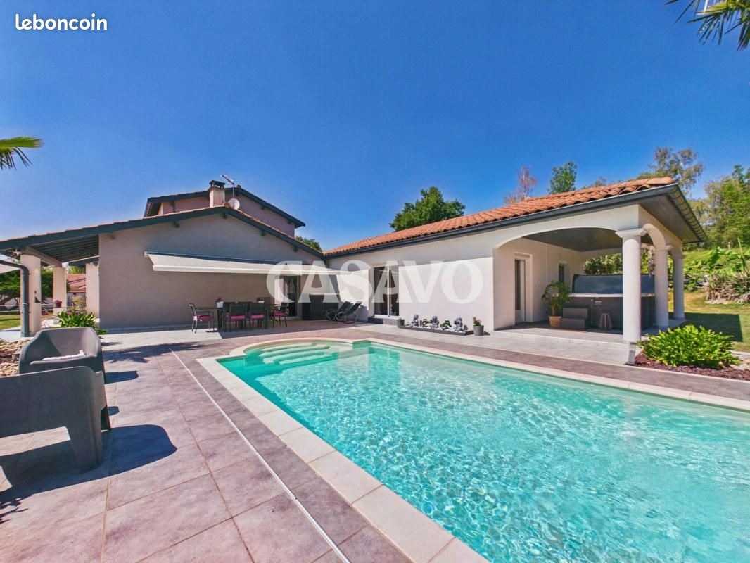 Maison 8 pièces 189 m² · à Caluire-et-Cuire · 189 m² · 579 000 €