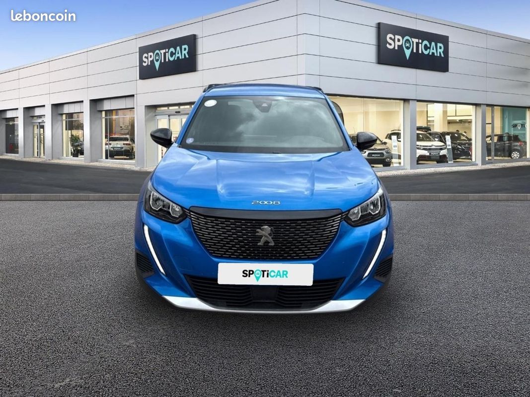 Peugeot 2008 1.2 PureTech 130ch S&S Allure Pack EAT8 (image 2)