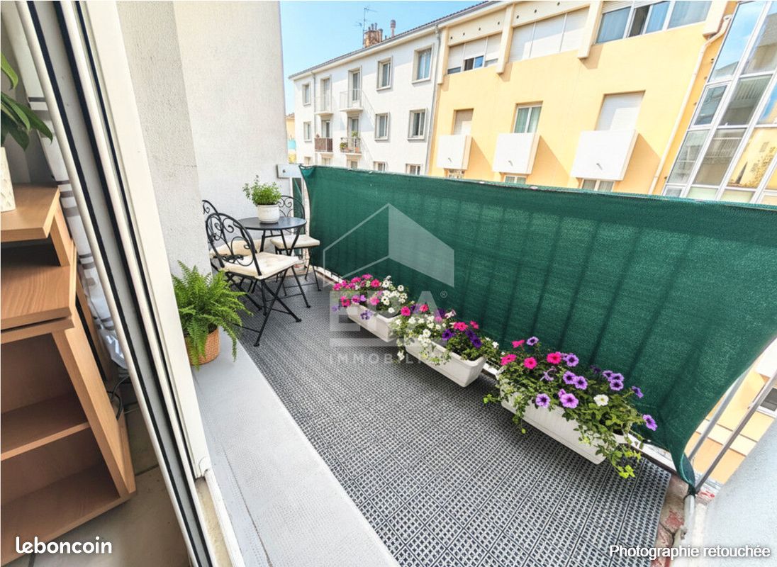 Appartement 3 pièces 74 m² · à Marseille · 74 m² · 210 000 €