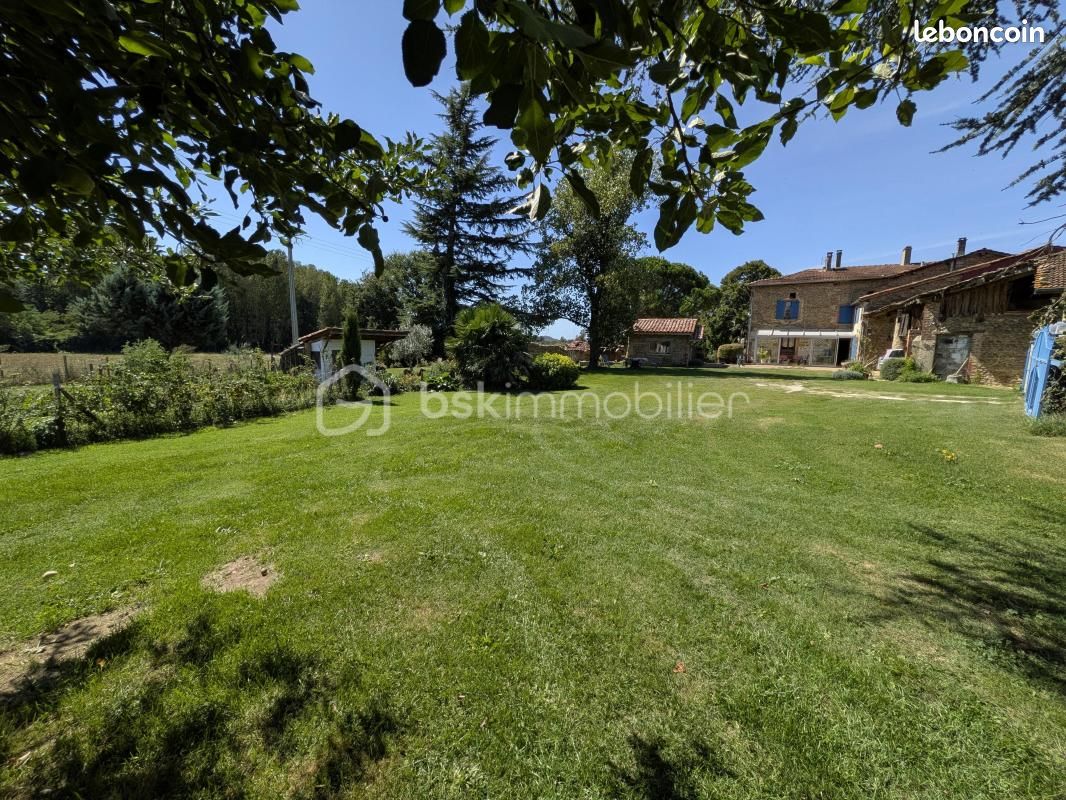 Maison 8 pièces 147 m² · à Châteauneuf-de-Galaure · 147 m² · 215 665 €