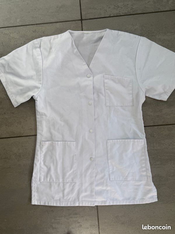 Blouse Entro Femme, Blanche, Boutonnée, Manches Papillon, Taille S, Neuve Avec étiquettes
