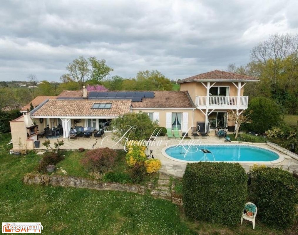 Maison 9 pièces 217 m² · au Pian-sur-Garonne · 217 m² · 415 000 €