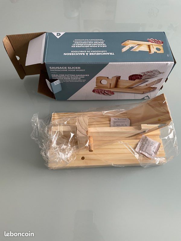 Trancheuse à saucisson (image 1)