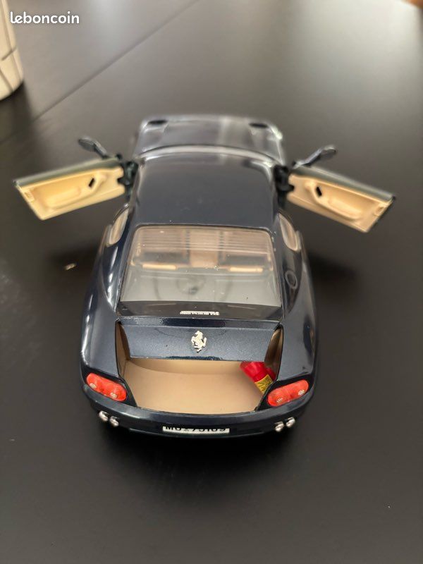 Ferrari 456 GT – 1992 – Bburago 1/24 – Bleu nuit – Code 1536 – Excellent état - Collection