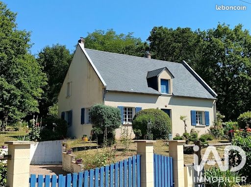 Maison 5 pièces 166 m² · à Saint-Julien-de-Chédon · 166 m² · 262 000 €