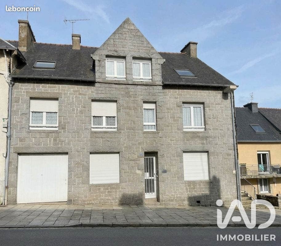 Immeuble 80 m² · à Plémet · 80 m² · 243 200 €