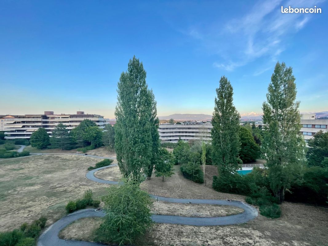 Appartement 3 pièces 84 m² · à Ferney-Voltaire · 84 m² · 1 690 €/mois