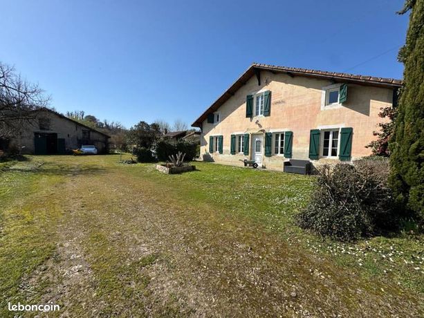 Maison 6 pièces 250 m²