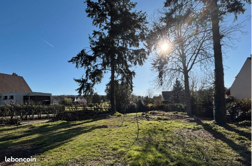 Terrain 680 m² · à Ponthévrard · 129 000 €