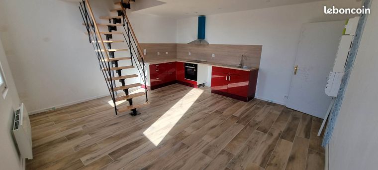 Appartement nu avec 2 chambres- lumineux et moderne avec jardin partagé- A 13 m à pied de la Gare de CASTELNAUDARY