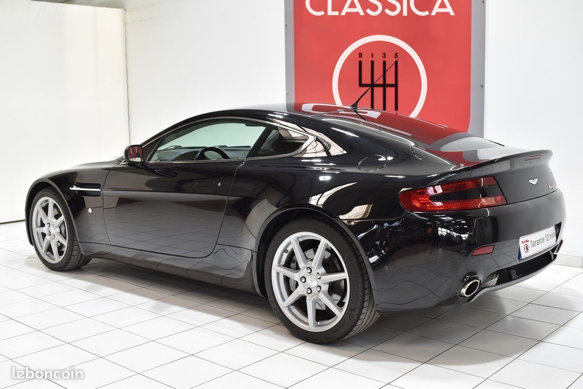 ASTON MARTIN V8 Vantage 4.3l Boite mécanique / Carnet ASTON MARTIN d’origine (image 2)