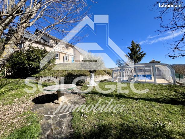 Propriété 11 pièces 214 m²